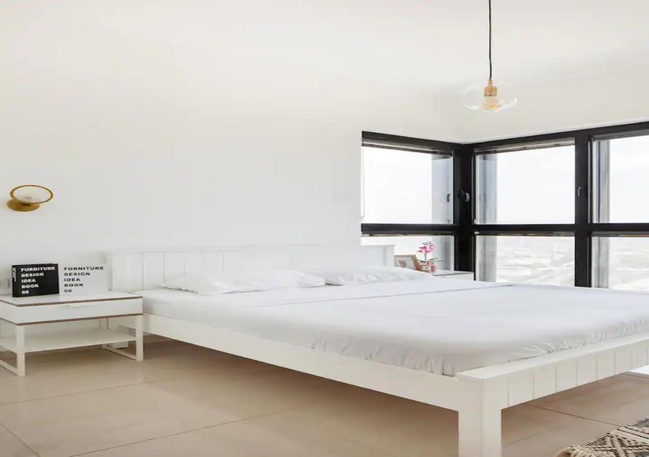 O&O Group- Special Apartment Sea View Luxury Tower بات يام المظهر الخارجي الصورة