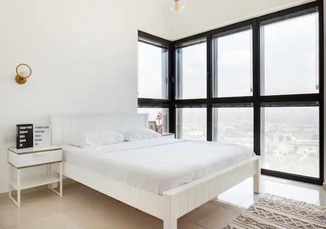 O&O Group- Special Apartment Sea View Luxury Tower بات يام المظهر الخارجي الصورة