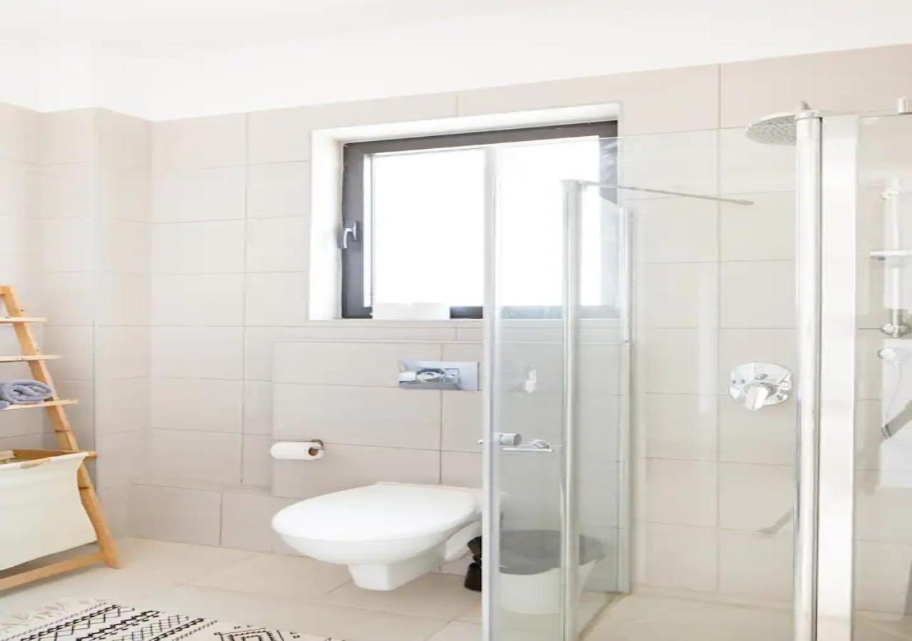 O&O Group- Special Apartment Sea View Luxury Tower بات يام المظهر الخارجي الصورة