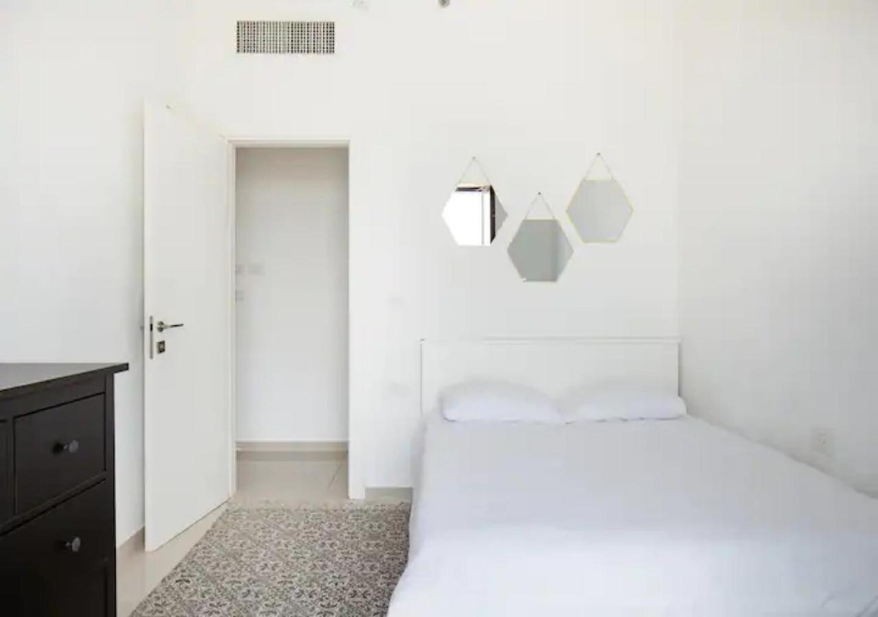O&O Group- Special Apartment Sea View Luxury Tower بات يام المظهر الخارجي الصورة